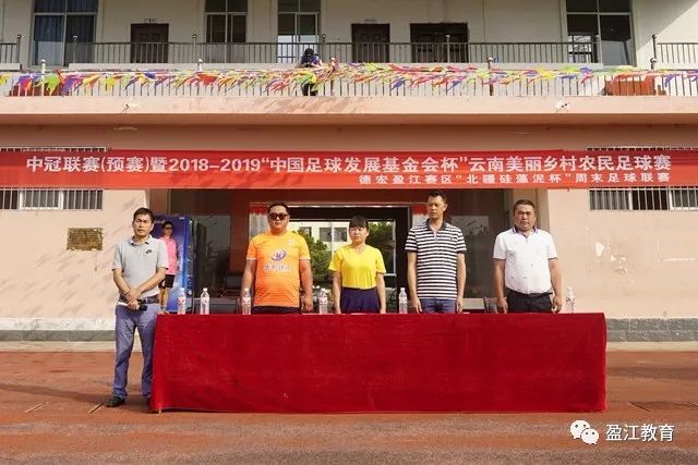 王姬的家庭现状：在美照顾病儿，女儿夫妇在京生活
